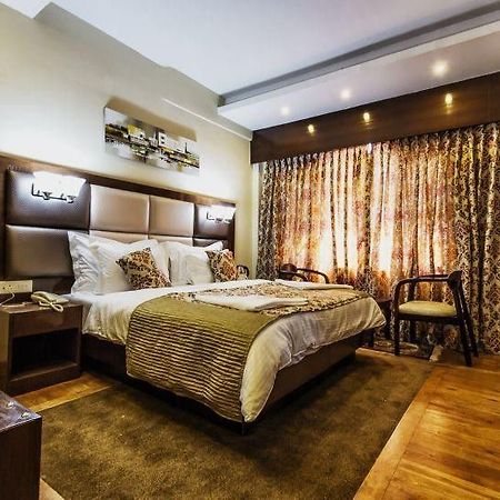The Pride Inn Srīnagar Extérieur photo