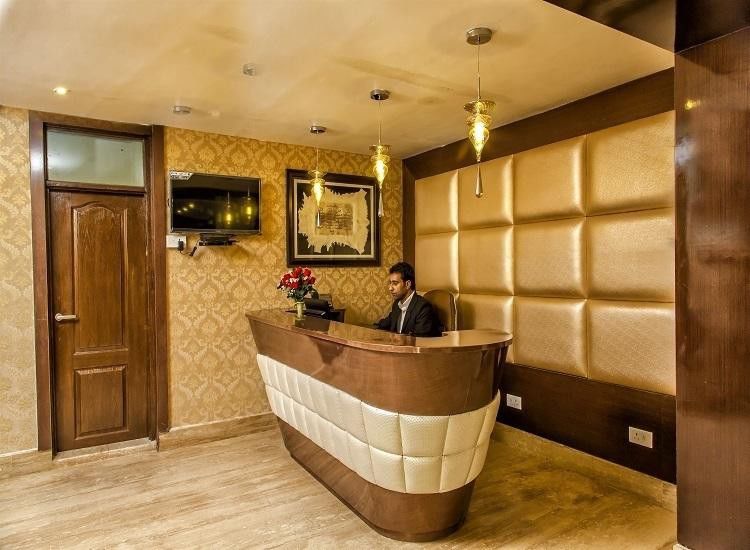 The Pride Inn Srīnagar Extérieur photo