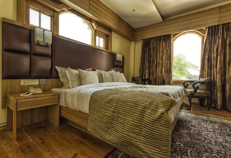 The Pride Inn Srīnagar Extérieur photo
